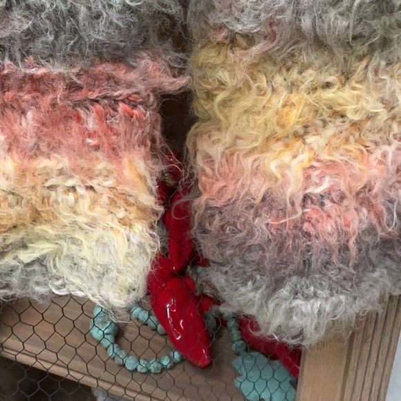 Chunky Shaggy Crochet Knit Scarf - Picture 3 of 6